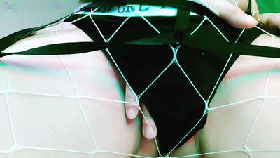 Crvenokosa Objašnjava kako drkati kurac i pokazuje svoju macu - Prljave riječi